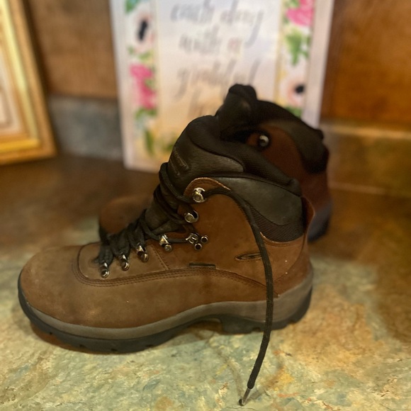 Hi Tec women’s boots size 11 brown - Picture 3 of 7